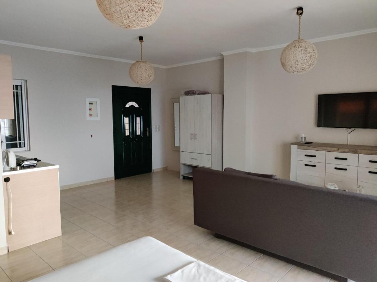 Agnantio Apartment Ayios Nikitas Bagian luar foto