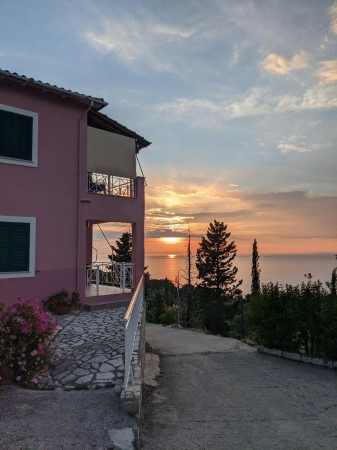 Agnantio Apartment Ayios Nikitas Bagian luar foto