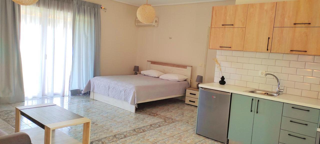 Agnantio Apartment Ayios Nikitas Bagian luar foto