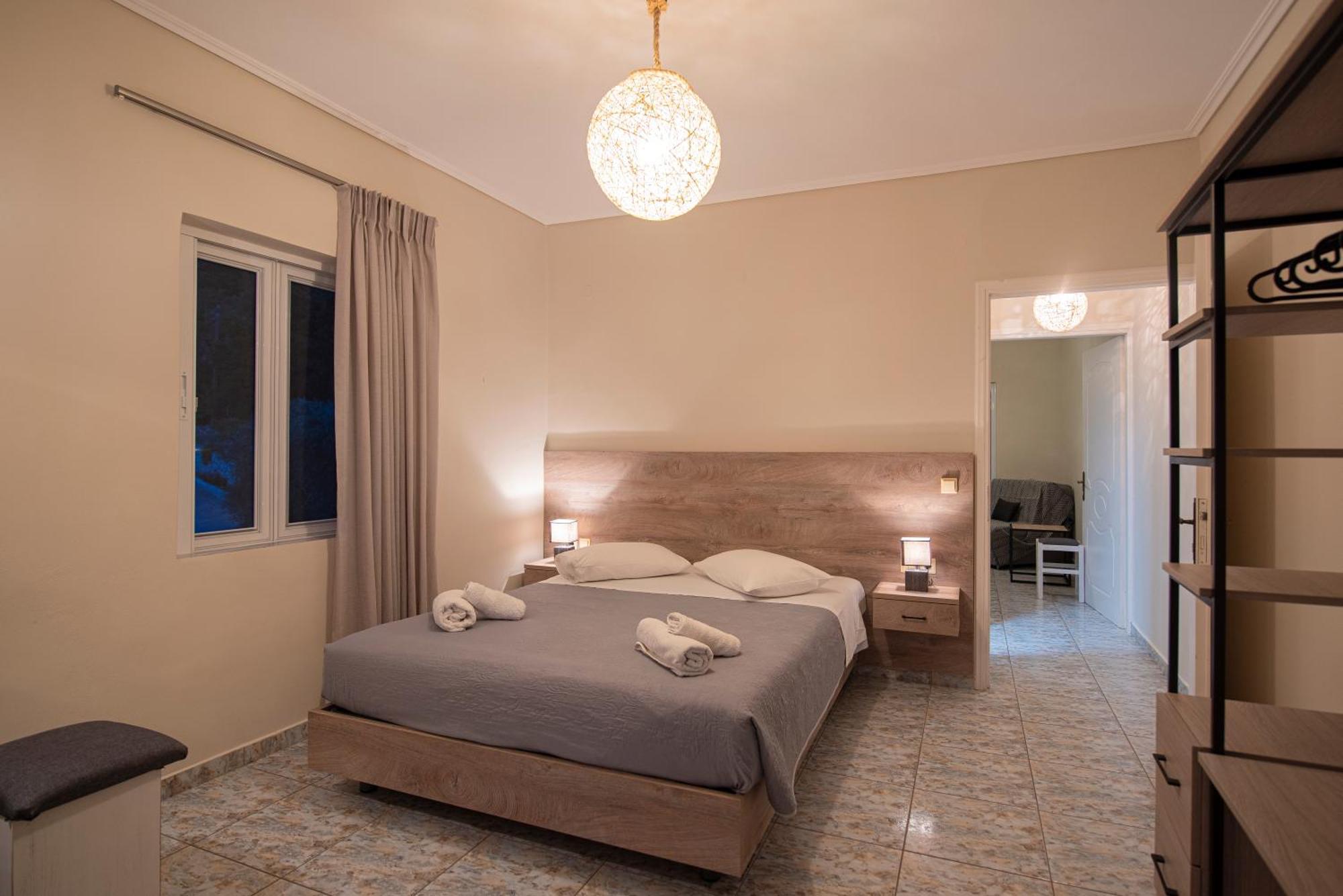 Agnantio Apartment Ayios Nikitas Bagian luar foto