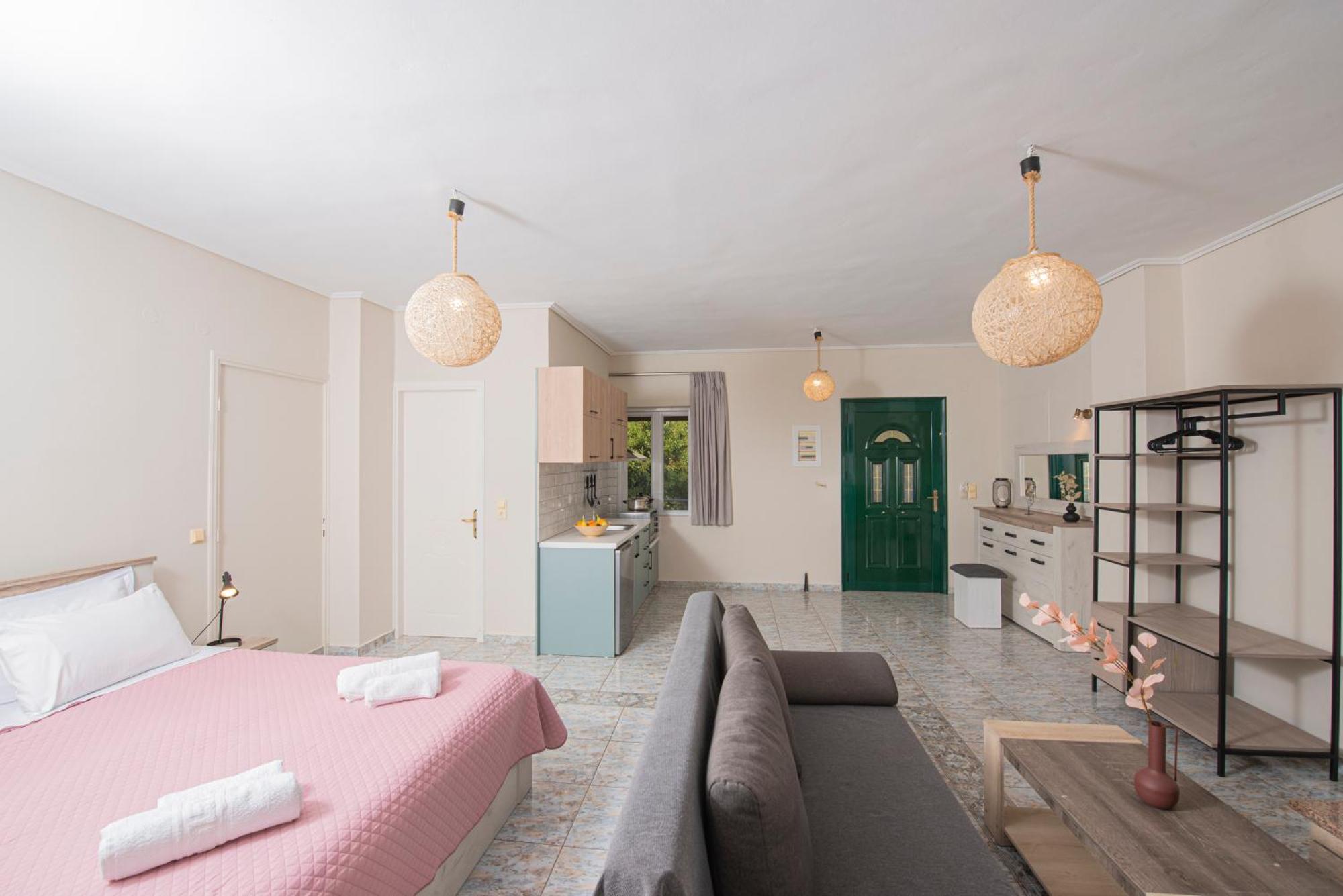Agnantio Apartment Ayios Nikitas Bagian luar foto