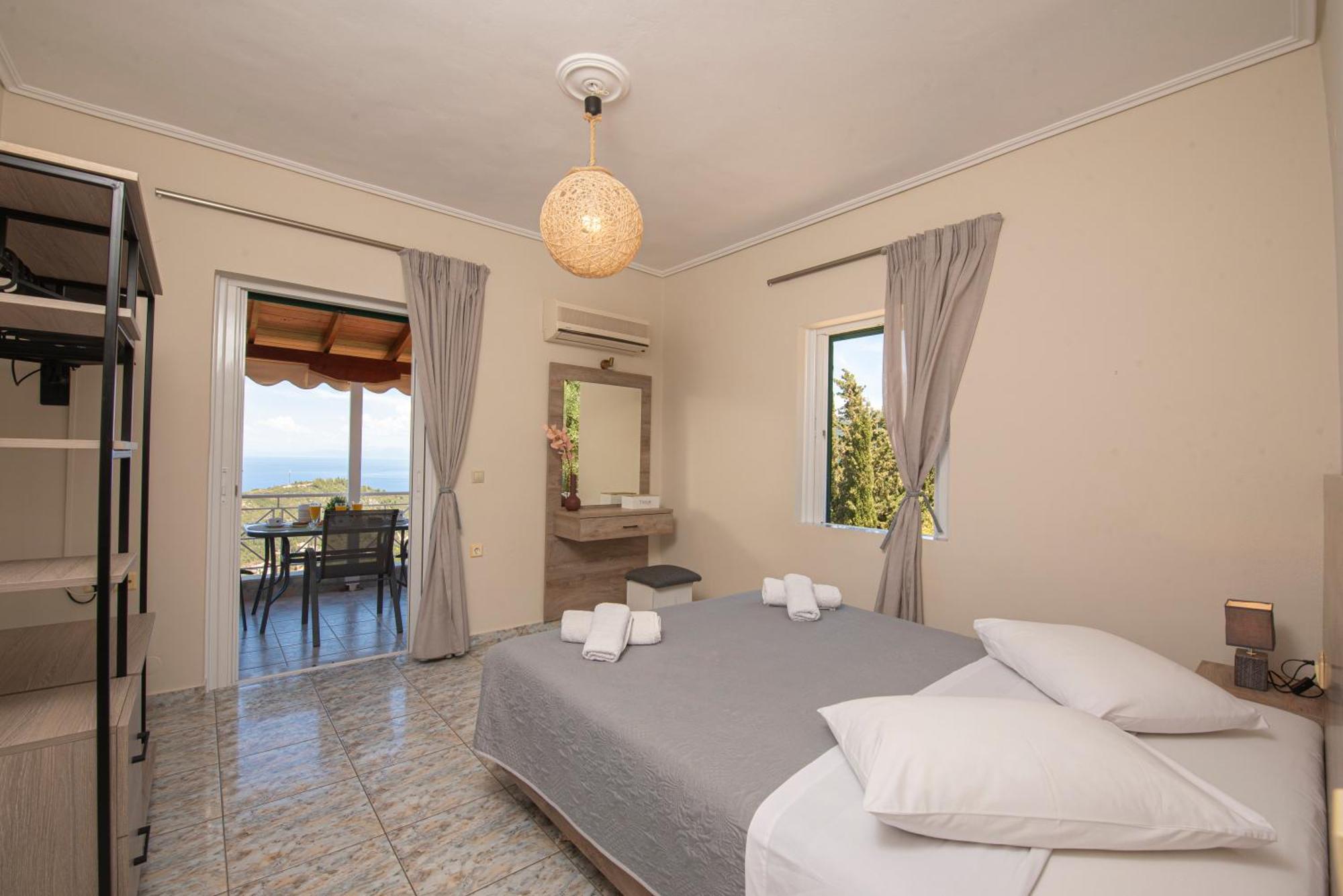 Agnantio Apartment Ayios Nikitas Bagian luar foto