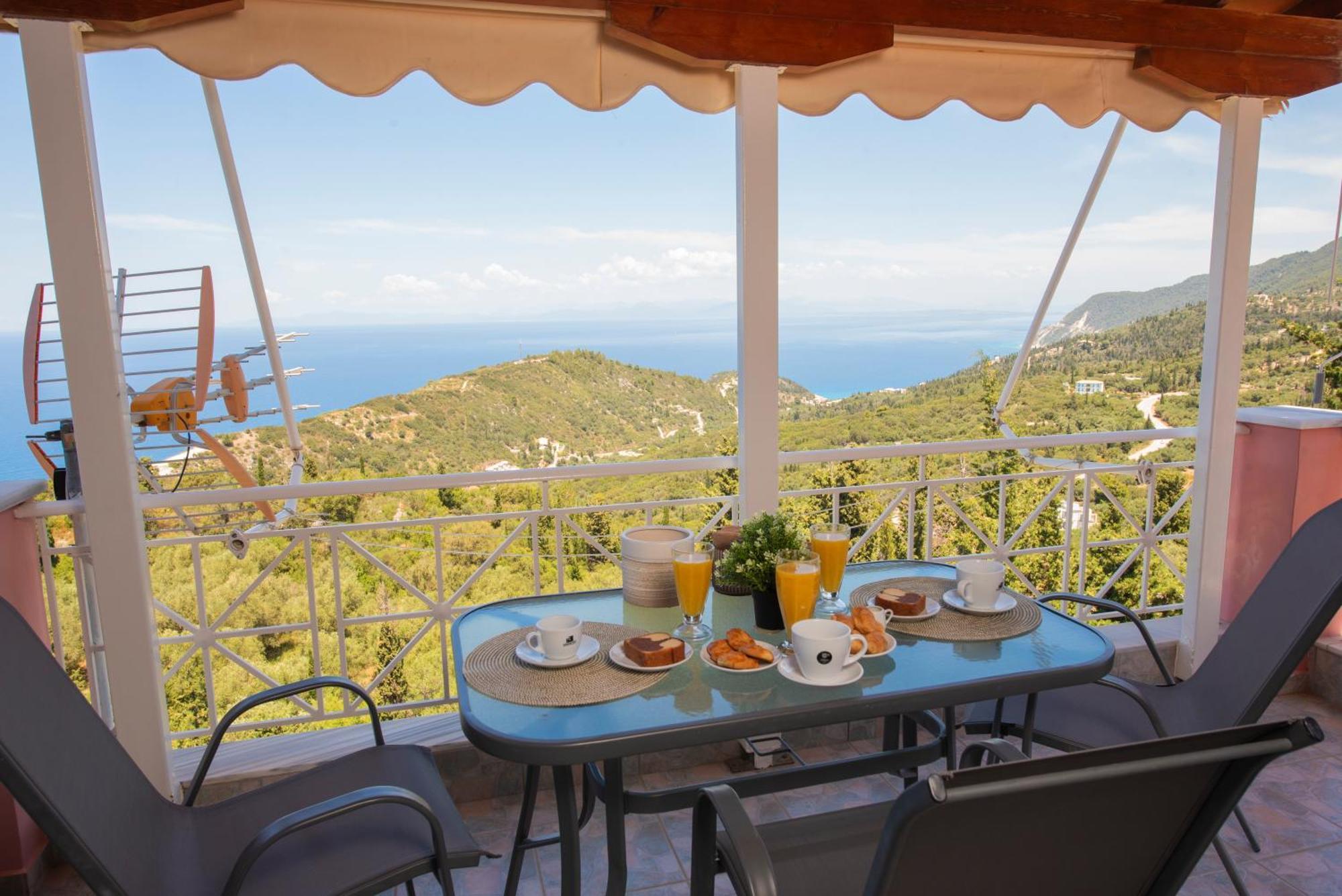 Agnantio Apartment Ayios Nikitas Bagian luar foto